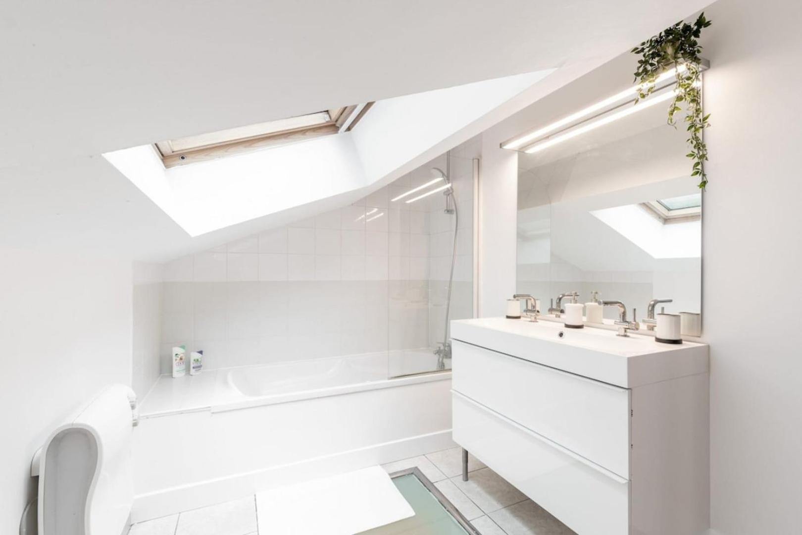 Lille Center - 4 Bedroom Duplex Apartment! Esterno foto