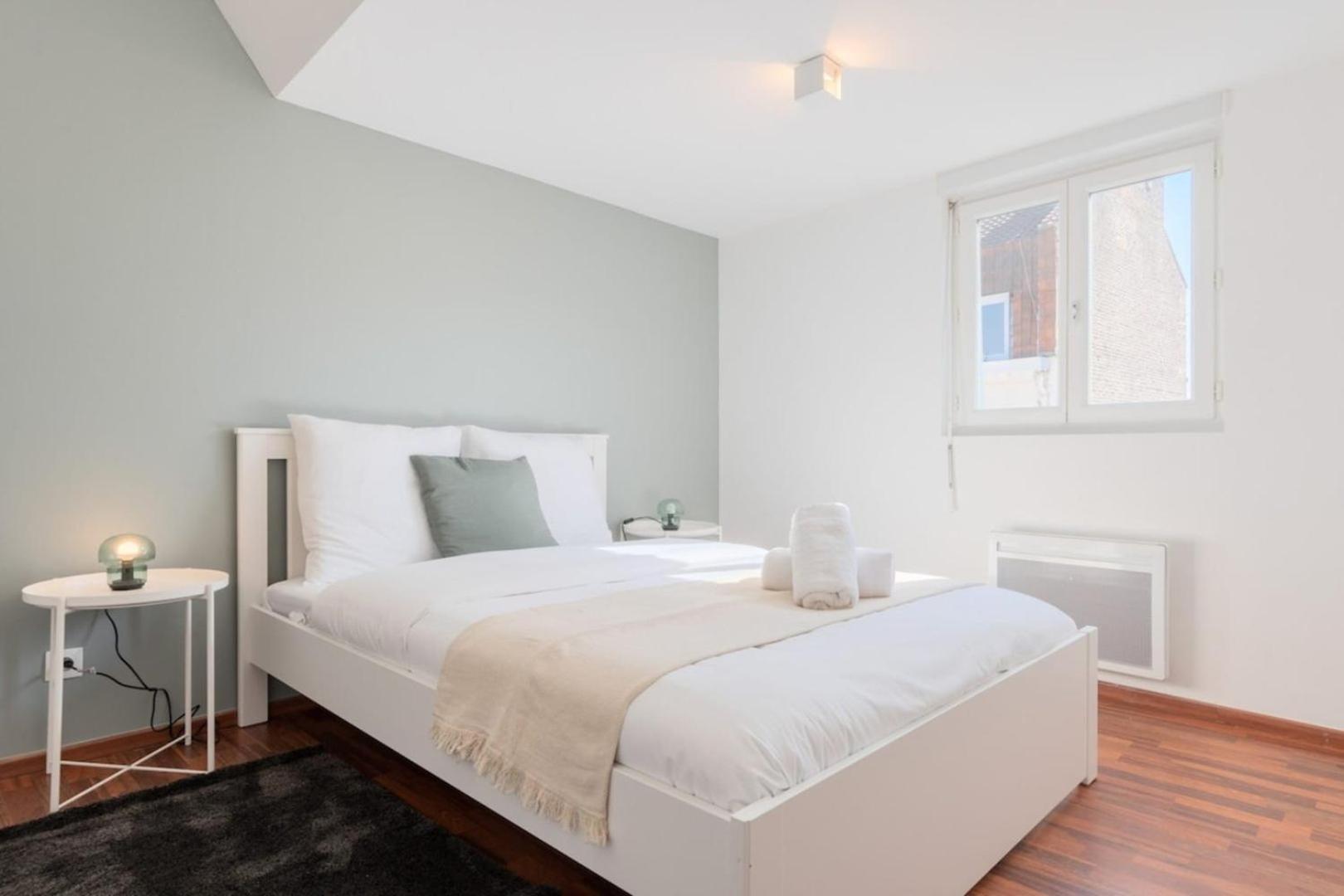 Lille Center - 4 Bedroom Duplex Apartment! Esterno foto