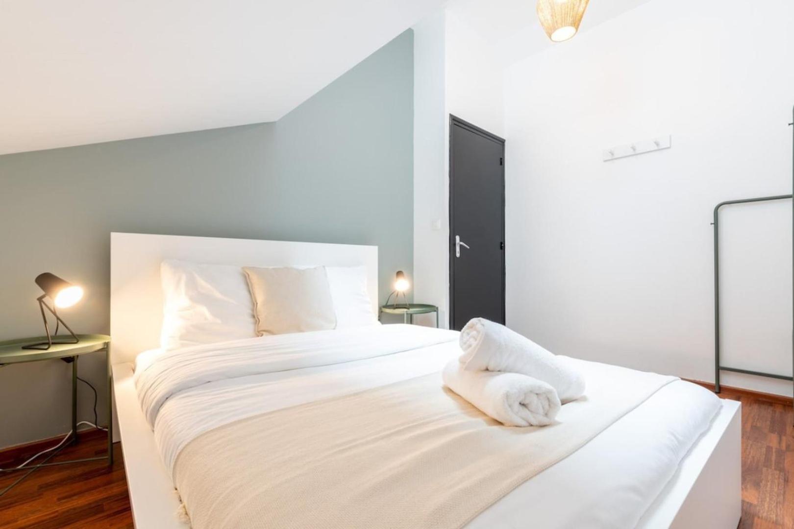Lille Center - 4 Bedroom Duplex Apartment! Esterno foto