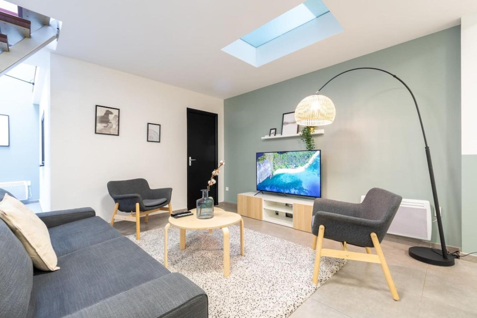 Lille Center - 4 Bedroom Duplex Apartment! Esterno foto